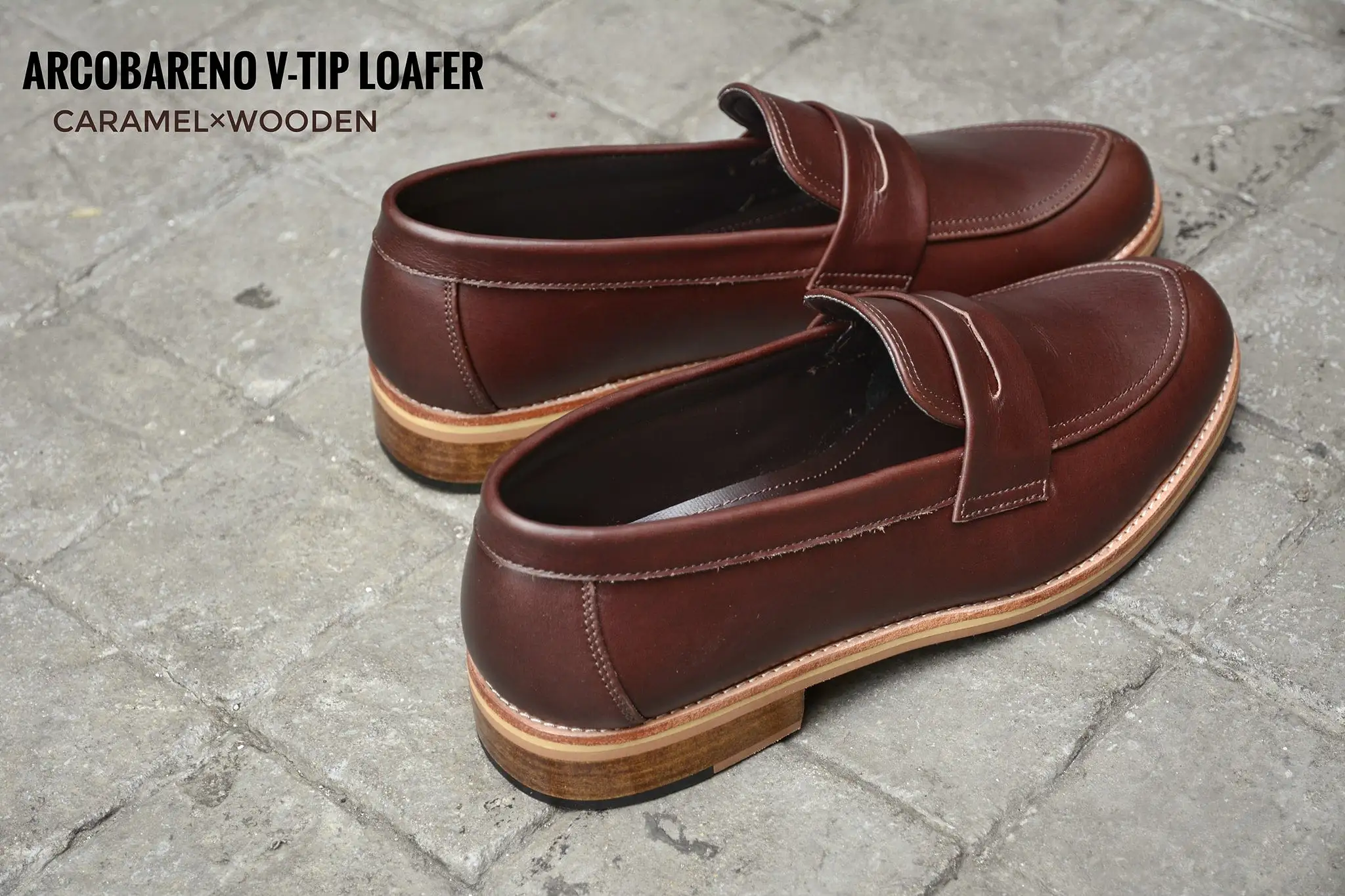 509-1 V-Tip Blutcher Loafer Caramel x Wooden