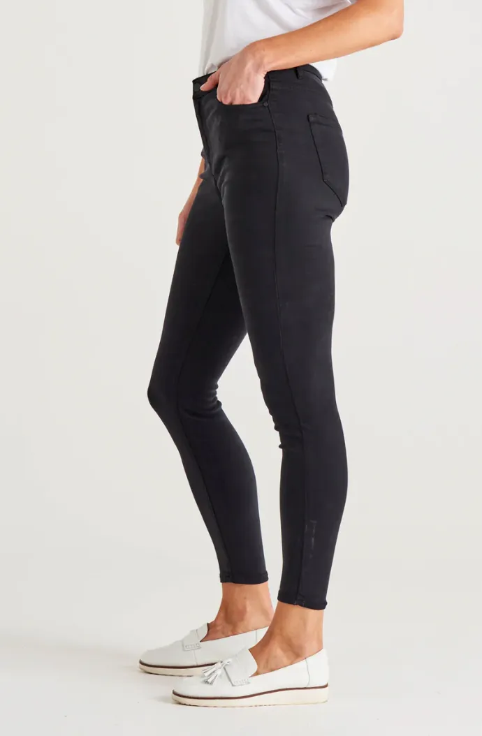 Betty Basics Essential Jeans