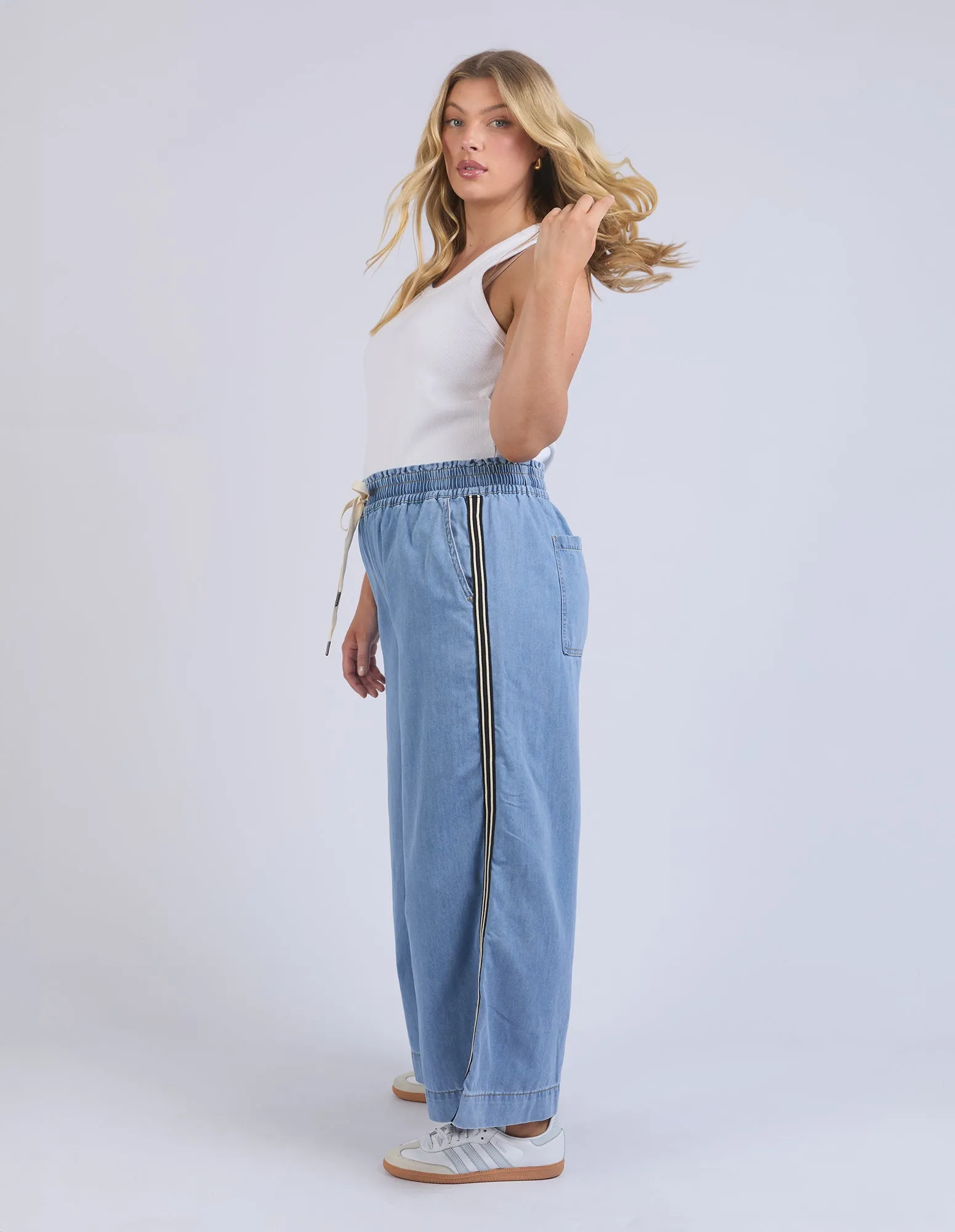 Greta Wide Leg Pant Side Tape Light Blue