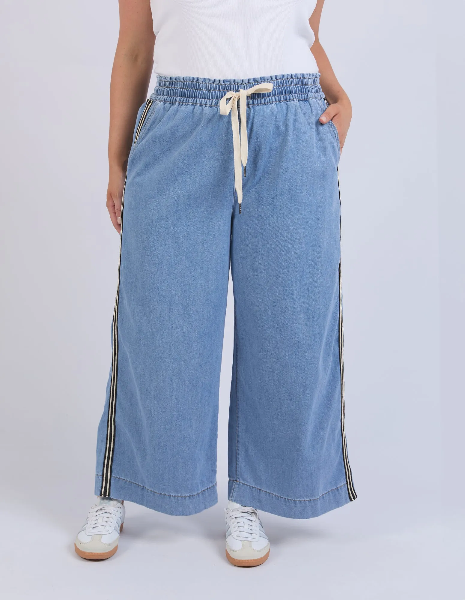 Greta Wide Leg Pant Side Tape Light Blue