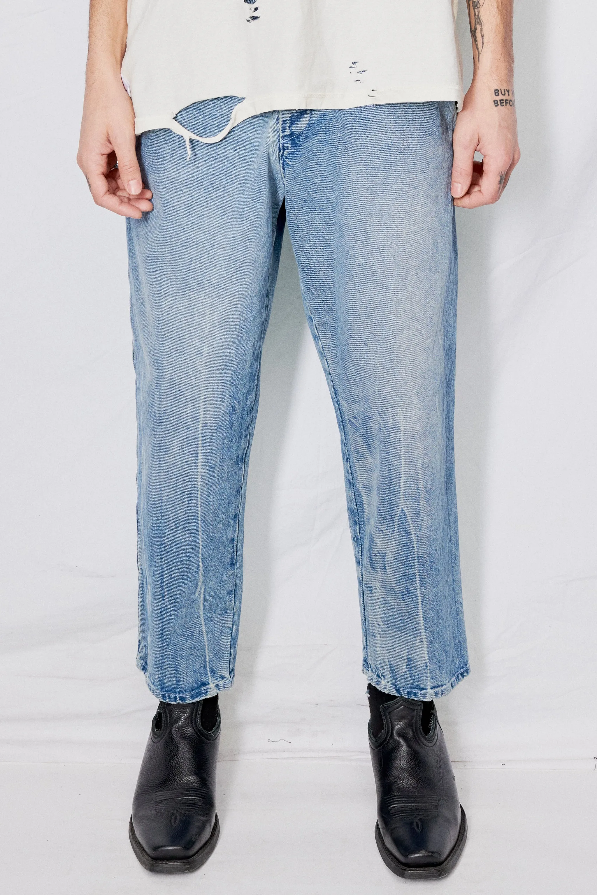 Light Wash Denim Crop Curve Pant