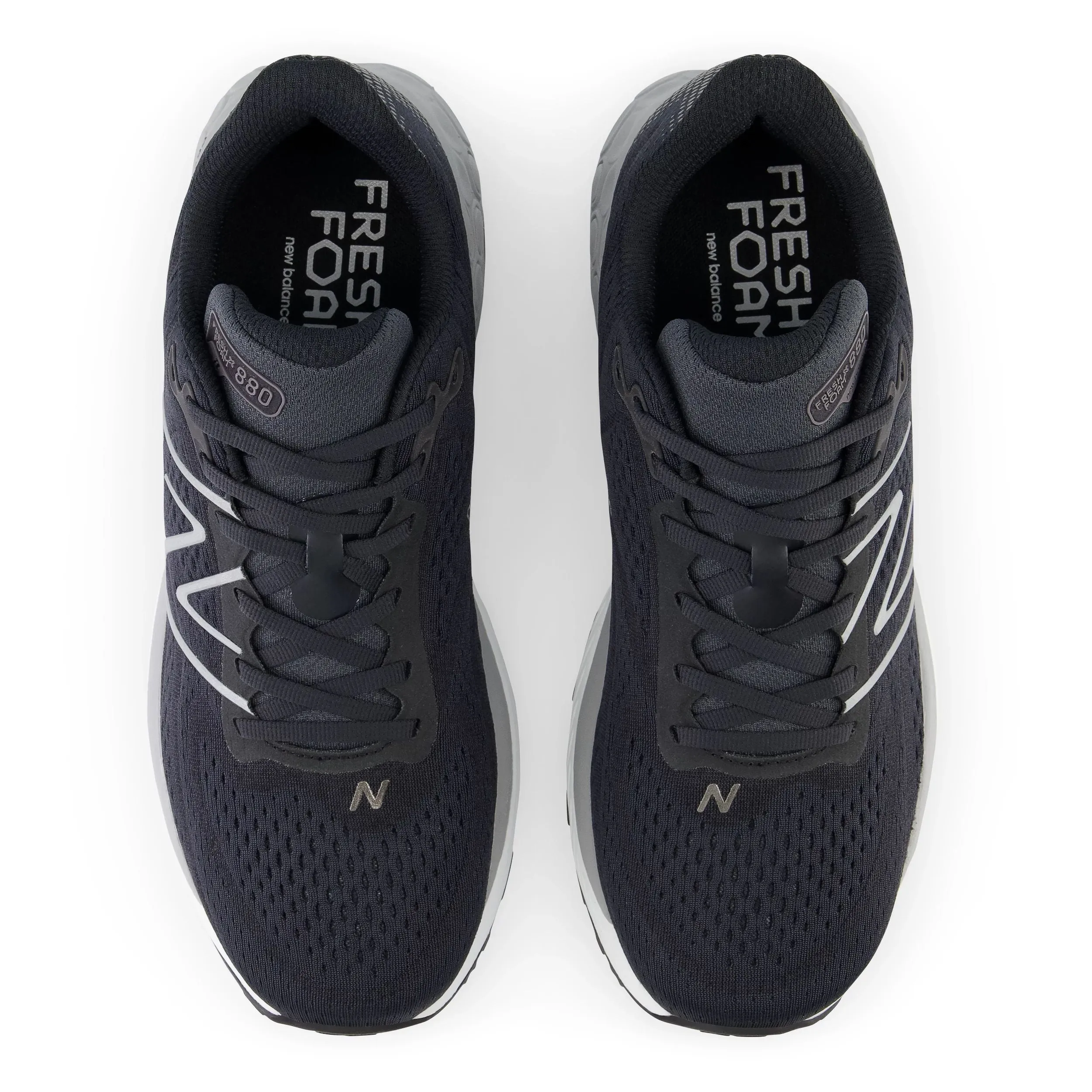 M New Balance 880v13 Black and White