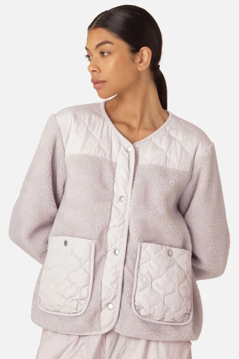 Quilt Fleece Jacket Aston01 | Concrete | Jakke fra Ilse Jacobsen