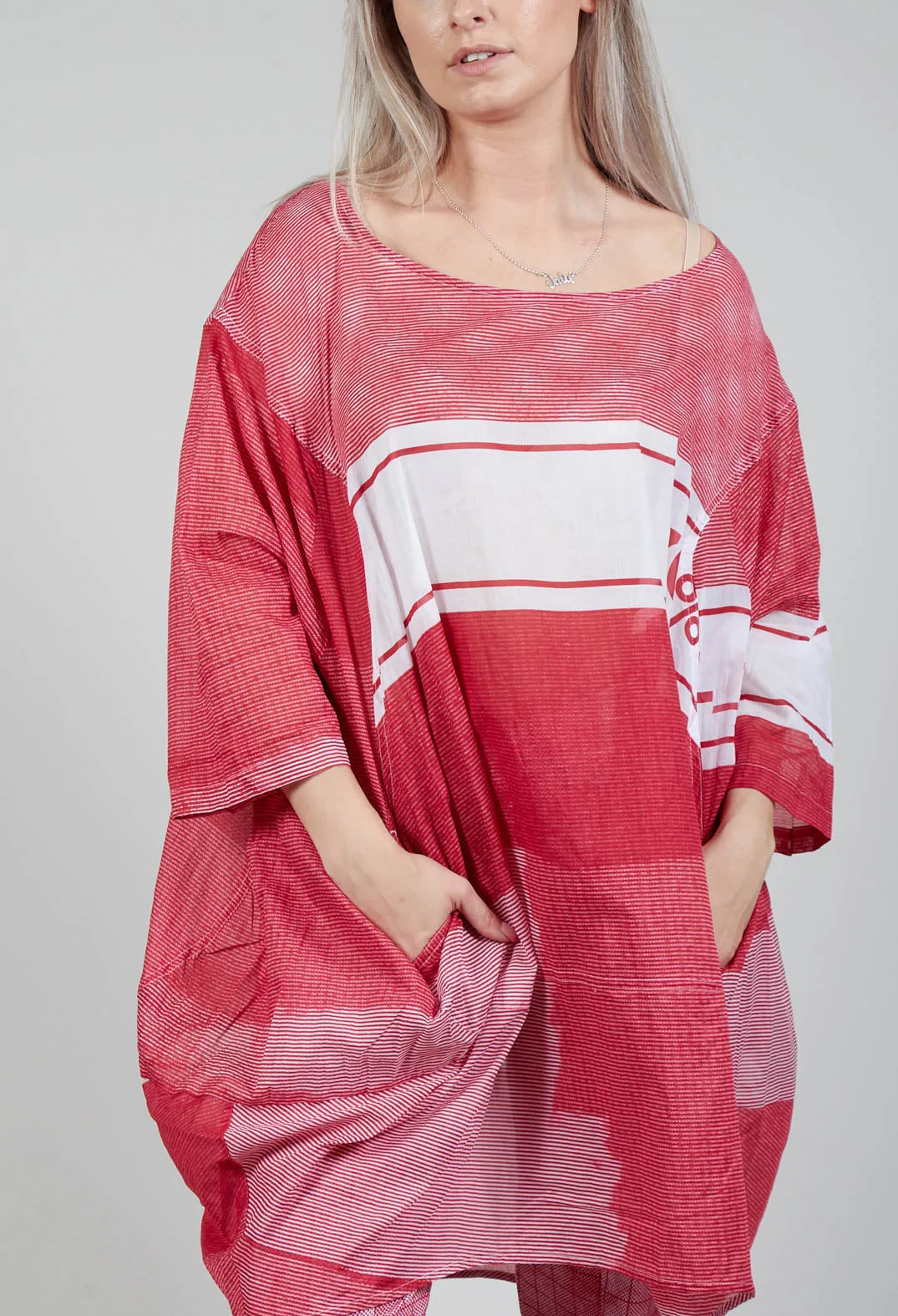 Relaxed Fit Cotton Top in Chili Print